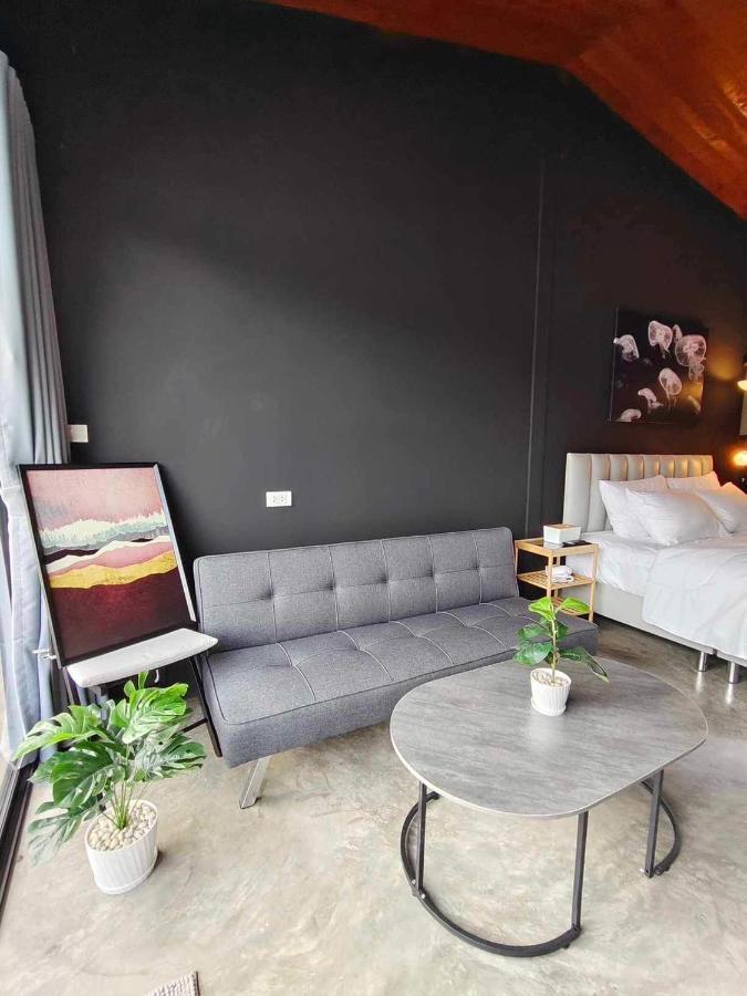 Mr Black & Ms White -Self Check In Accommodation Banguecoque Exterior foto