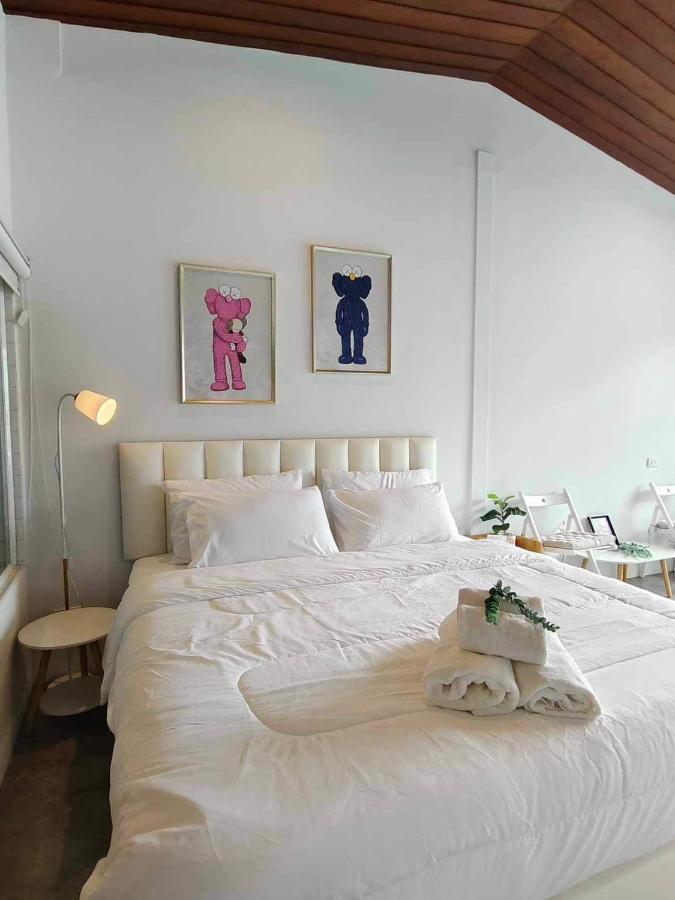 Mr Black & Ms White -Self Check In Accommodation Banguecoque Exterior foto