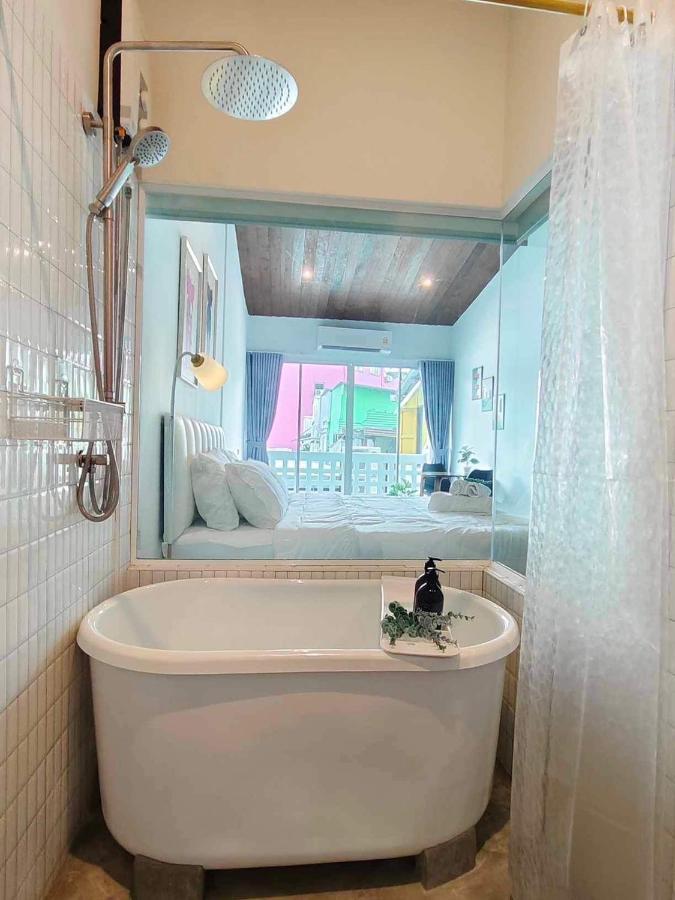 Mr Black & Ms White -Self Check In Accommodation Banguecoque Exterior foto